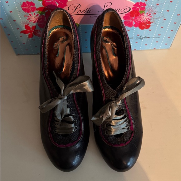 Poetic License Backlash Black and Pink Lace-Up Heels (7.5) - Picture 8 of 9